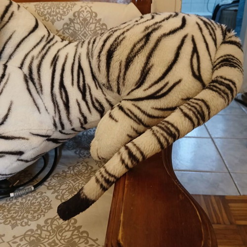 Plush tiger toy