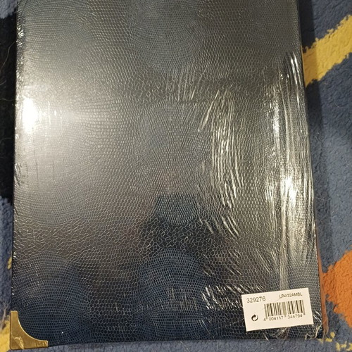 Leuchtturm Comfort Deluxe A4 Stamp Album Blue with 64 White Pages