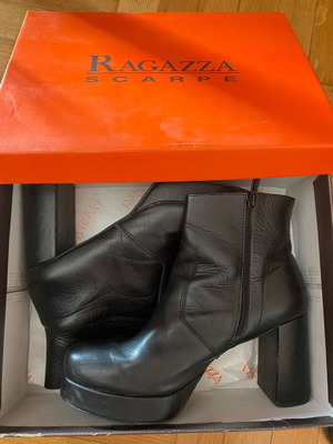 Leather high-heeled boots used, size 41, genuine leather