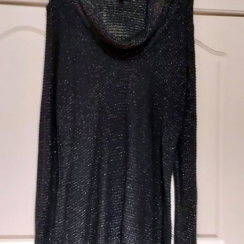 Black blouse with silver thread like new, size L