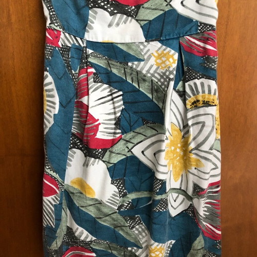 Skirt spring used, size Small, colorful