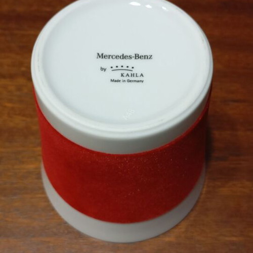 Porcelain Mercedes-Benz cup new with rubber lid 0.3L