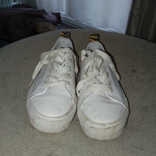 Bershka white athletic shoes like new, size 36