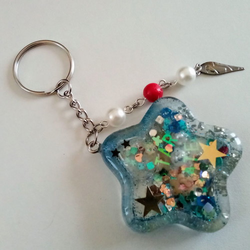Handmade Shaker keychain pendant new, blue multicolor