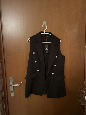 Black vest new, very light