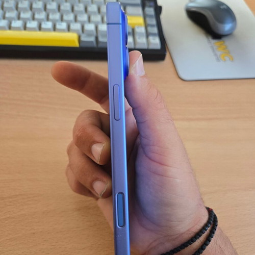 iPhone 16 Plus 128GB, blue