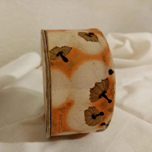 Collectible French Vintage Air Spun by COTY box used