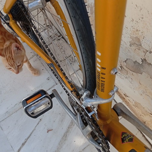 Merida road bike with helmet, lock and tools