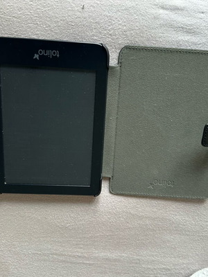 Tolino Shine 4 E-Book Reader with 6" Touchscreen 16GB and Case Charger like new