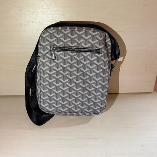 Lacoste shoulder bag