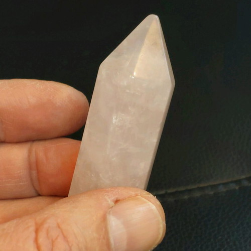 Rose Quartz Obelisk new, 60.5 g