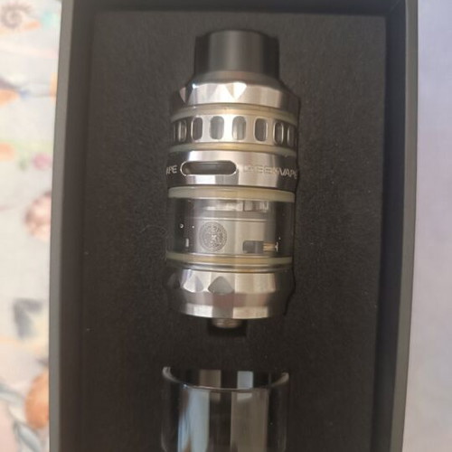 GeekVape P Sub Ohm Tank like new, 5ml capacity