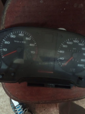 Audi 80 Kilometer Counter used 893919033BQ 88311113 VDO