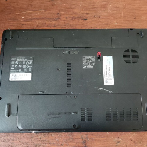 Acer Aspire 5552 laptop Athlon II X2 P320 4GB RAM 120GB SSD