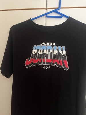 Μπλούζα Jordan XL για αγόρια 13-15 σαν καινούργιο, μαύρη