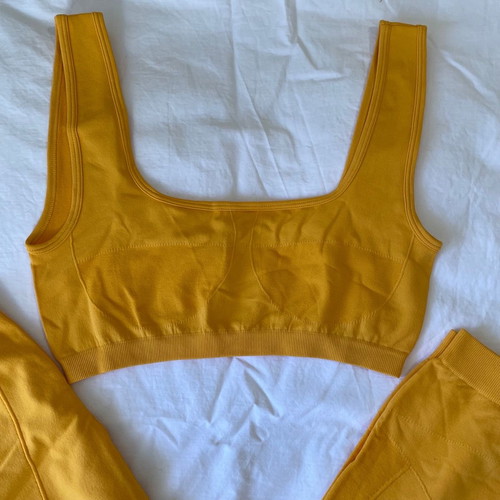Gym set croc yellow like new, size S/M