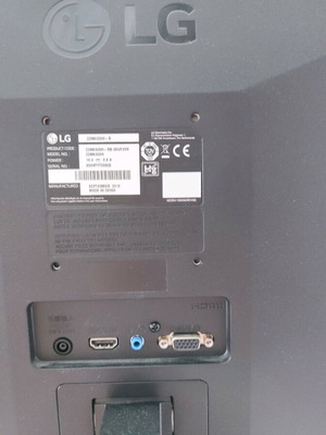 LG 22-inch monitor like new, Full HD with FreeSync