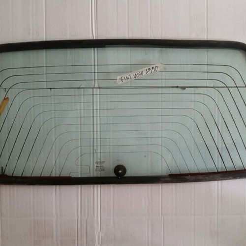Fiat Uno rear windshield used with good rubber