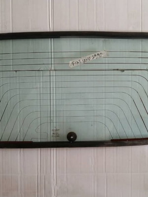 Fiat Uno rear windshield used with good rubber