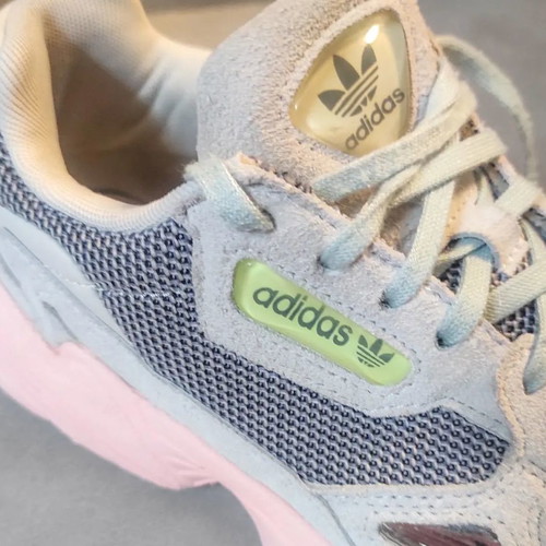 Adidas women's athletic shoe used, gray with pink sole, size 38.5