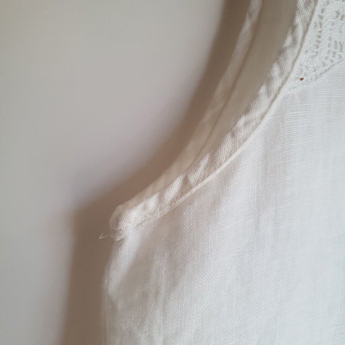 Zara medium blouse 100% linen like new with lace detail