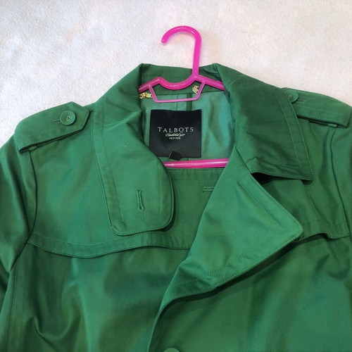 Talbots green trench coat with belt size M like new