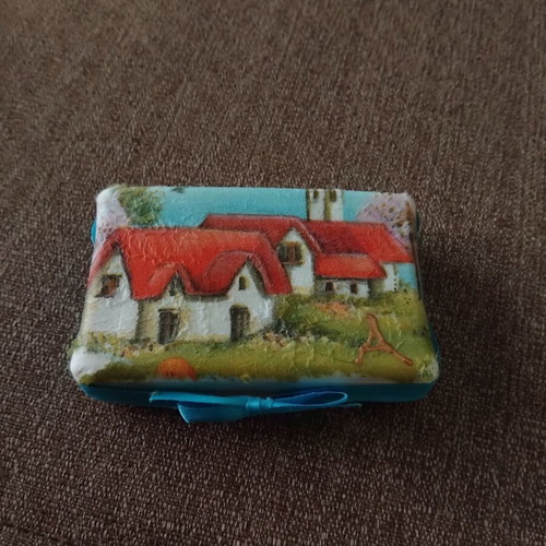 Old Spice Handmade Painted Soap with Traditional House Design, New