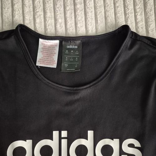 Adidas T-shirt black, like new, size S