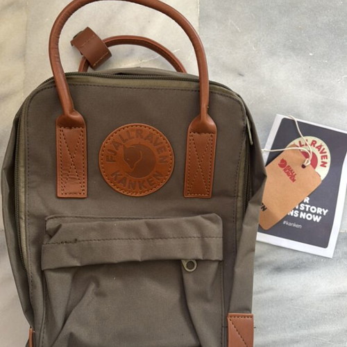 Fjallraven Kanken mini backpack like new