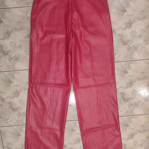Leather fuchsia pants like new, waist 76cm, length 105cm