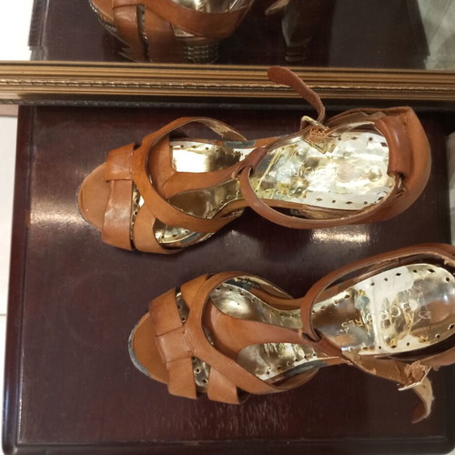 BCBG Leather High-Heeled Sandals used, size 37, beige