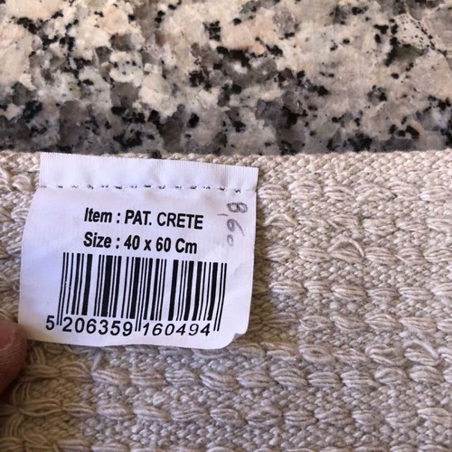 Bath mat 40x60 Crete like new, soft