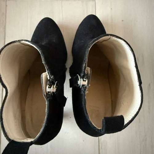 Zara leather ankle boots black size 36 like new