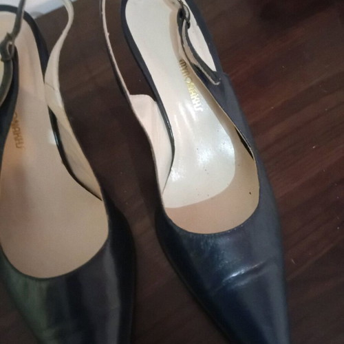 Mylonakis classic shoe size 39 like new, blue with low heel