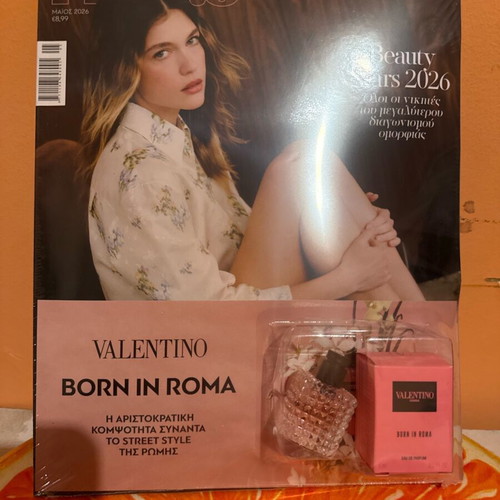 Περιοδικό Madame Figaro με άρωμα Valentino Born In Roma 6ml σαν καινούργιο