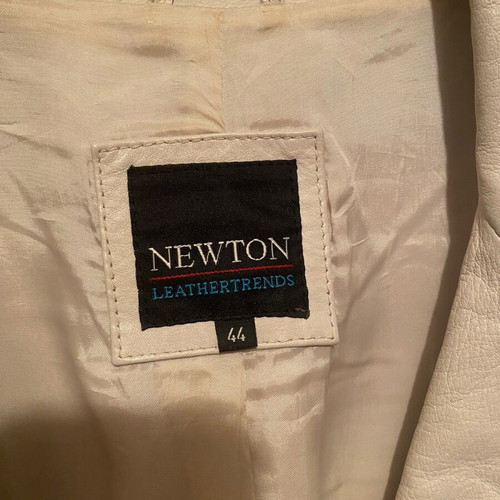 Newton leather jacket like new, white, size 44, spring-autumn