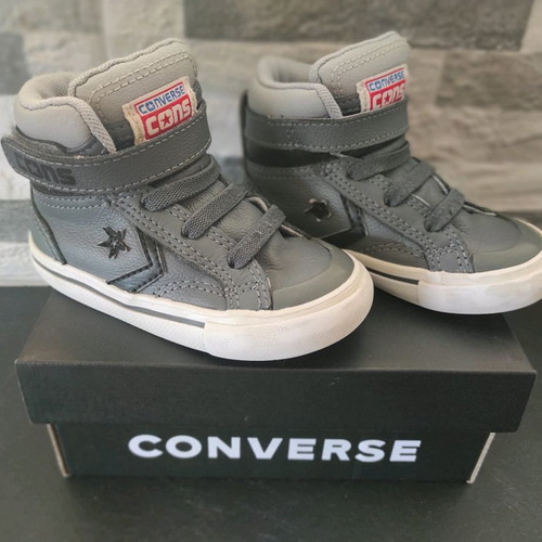 Converse All Star athletic boots used, size 22, gray