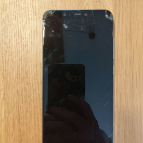 Xiaomi M8 128GB used, damaged