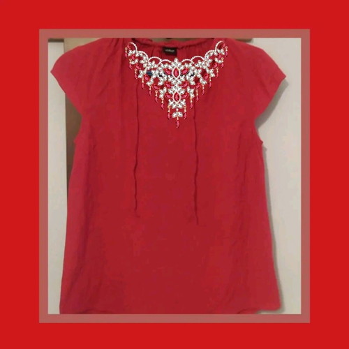 Red blouse like new, size L