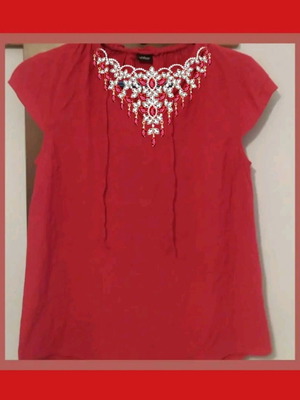 Red blouse like new, size L