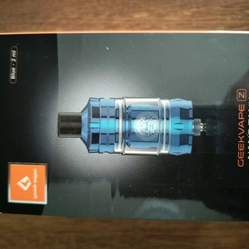 Electronic cigarette devices like new, set of 12 atomizers with batteries