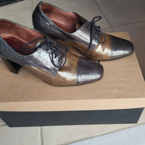 Hispanitas heels like new, leather patent in lead and dark brown