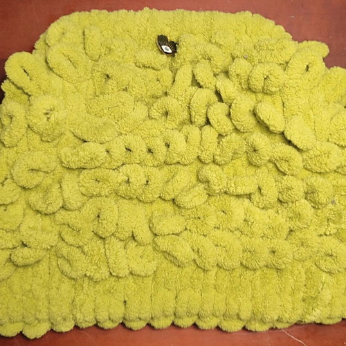 Puffy bag light green like new handheld