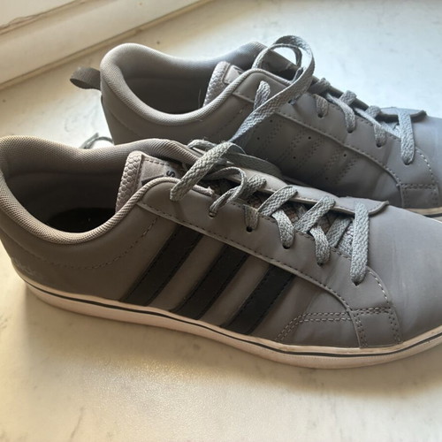 Adidas sneakers size 42 used, grey men’s shoes