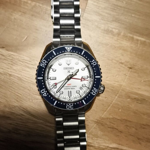 Seiko Prospex 1968 Heritage Divers GMT 60th Anniversary SPB 519J1 like new