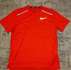 Nike miler running t-shirt σε άριστη κατάσταση size Medium