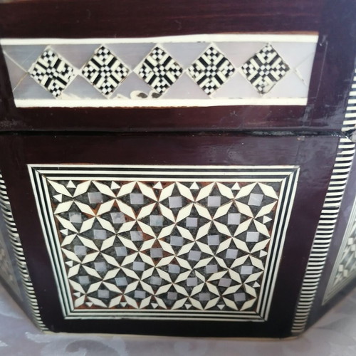 Large handmade jewelry box decorated with mother of pearl, like new