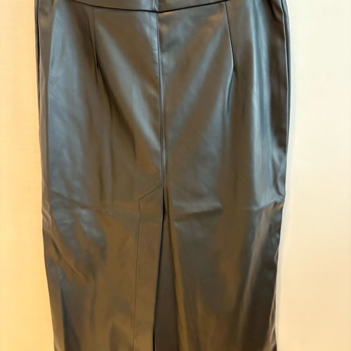 Leather skirt black medium size new