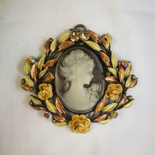 Antique Style Fo Bizou Pendant New