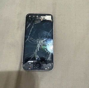 iPhone 4s (Не работи)